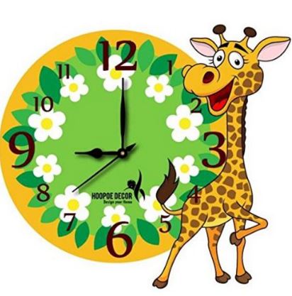 Hoopoe Decor Baby Giraffe with Flowers Trendy Kids Wall Clock