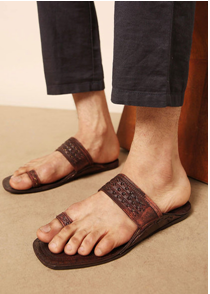 Indie picks, pure leather kolhapuri leather chappals at Rs1000 on ajio