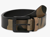 Levis camo print leather belt with buckle closure